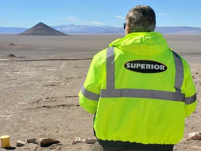 Minería en lindero. Salta, Argentina.